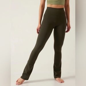 NWT Athleta Transcend Slim Pant